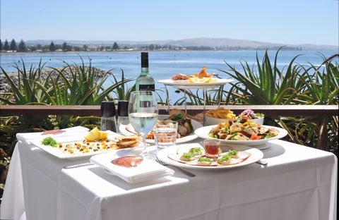 Eat At Whalers - Gold Coast Attractions 0