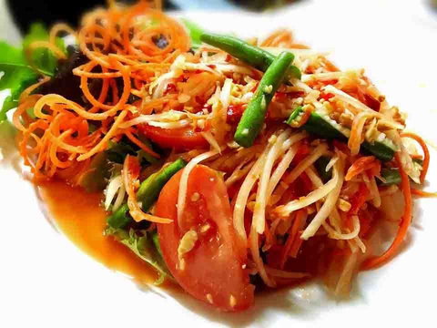 Thai La-Ong - Parramatta - Gold Coast Attractions 0