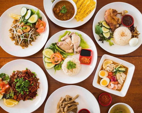 Izz Cafe - Gold Coast Attractions 0