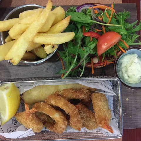 Lukoumades - The Greek Donut - Hyde Park - Gold Coast Attractions 0