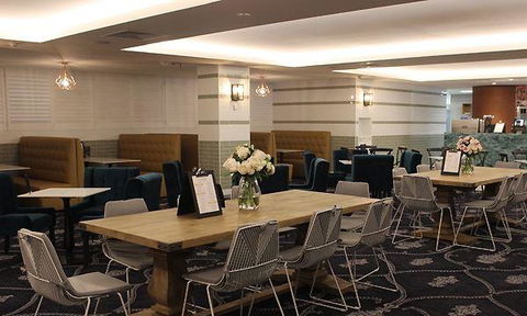 Eat At Whalers - Gold Coast Attractions 2