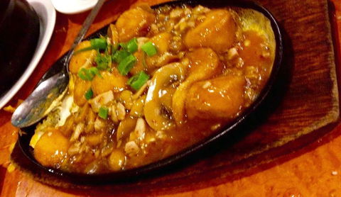 Chins Noodle House - Gold Coast Attractions 0