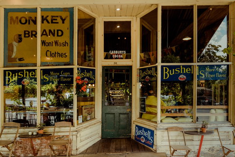 Cliffy's Emporium - Gold Coast Attractions 2