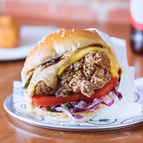 Pattysmiths Burgers - Flemington - Gold Coast Attractions 0