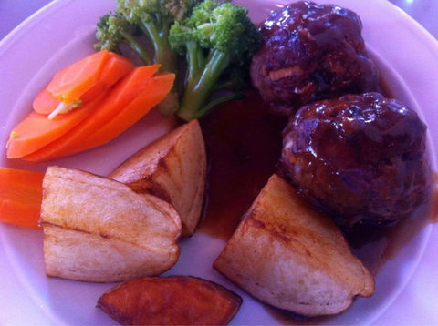 Royal George Hotel - Gold Coast Attractions 0