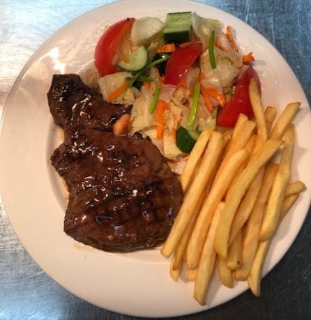 Arvis Restaurant & Bar - Gold Coast Attractions 0