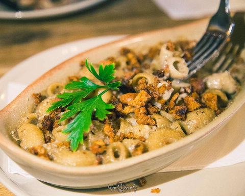 The Cavern - Gold Coast Attractions 0