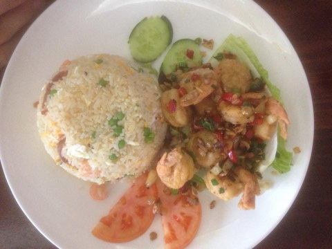 B&D Kitchen - Gold Coast Attractions 0