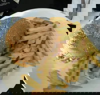 Moonambel Hotel - Gold Coast Attractions