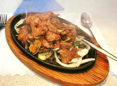 Raymonds At Malua Bay Bowling Club - Gold Coast Attractions 2