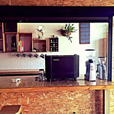 Beacy Flake - Gold Coast Attractions 0