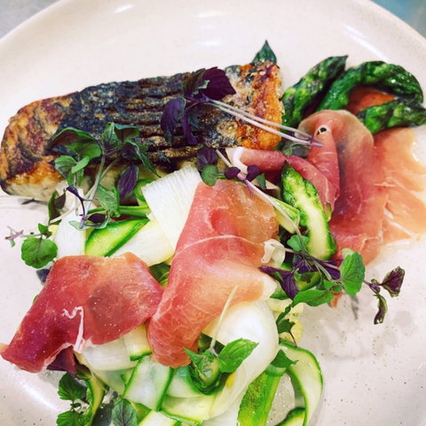 CNR58 - Gold Coast Attractions 0