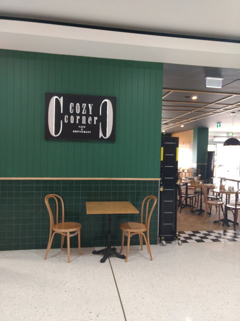 Cozy Corner Cafe - Gold Coast Attractions 0