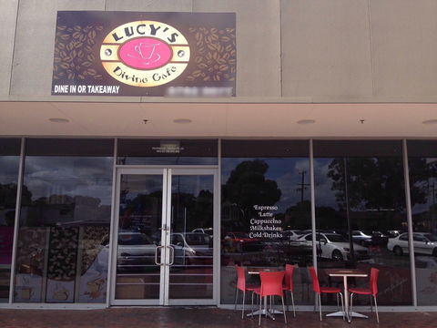 Lucy's Divine Cafe - Gold Coast Attractions 0