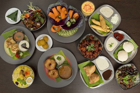 Melbourne Hot Dog & Burger House - Gold Coast Attractions 0