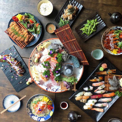 Sushi Table - Gold Coast Attractions 0