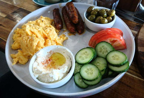 Tanoor - Gold Coast Attractions 0