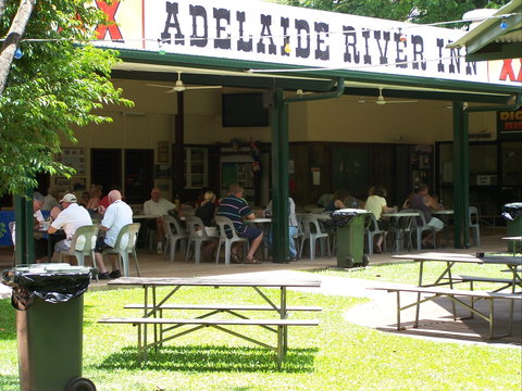 303 Bar And Diggers Bistro - Gold Coast Attractions 1