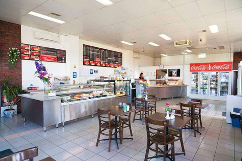 A&J's Cafe - Gold Coast Attractions 0