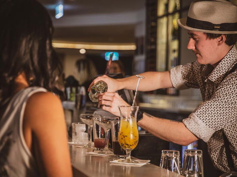 Jimmy's Bar And Lounge - Gold Coast Attractions 1