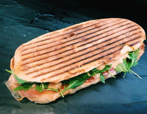 Railway Hotel Castlemaine - Gold Coast Attractions 0