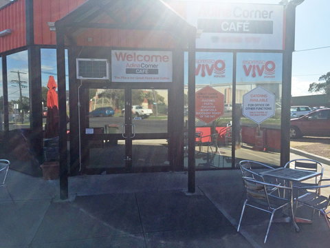 Adina Corner Cafe - Gold Coast Attractions 0