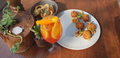Anchor Kitchen And Bar - Gold Coast Attractions 0