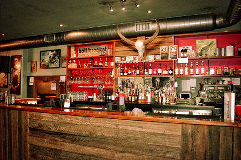 Bottlerocket Bar And Cafe - Gold Coast Attractions 1