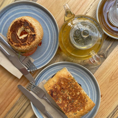 Tide Espresso Bar  - Gold Coast Attractions 1