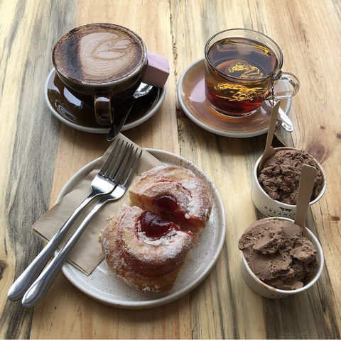 Tide Espresso Bar  - Gold Coast Attractions 2