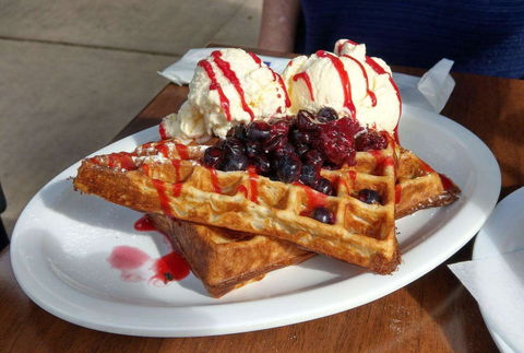 Scoopy's Family Cafe - Gold Coast Attractions 0