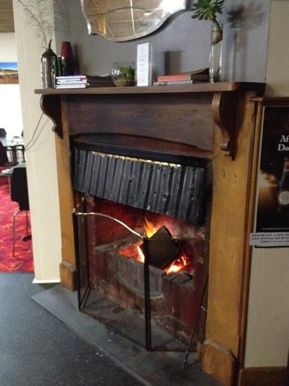 Flinders Rest Hotel - Gold Coast Attractions 4