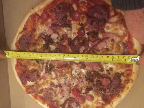 Elvis Pizza - Gold Coast Attractions 0