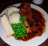 The Hideaway Station Hotel - Gold Coast Attractions