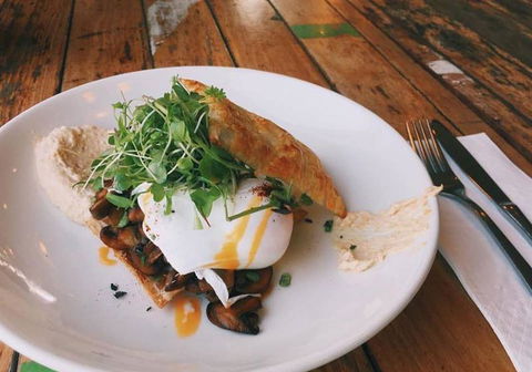 EAT LOVE PIZZA - Gold Coast Attractions 2