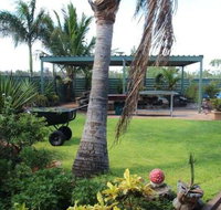 Devils Marbles Hotel - Gold Coast Attractions