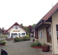 Alpenrose Lakeside Bistro  Bar - Gold Coast Attractions