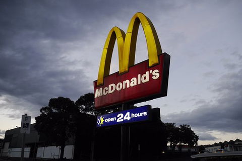 McDonald's - Gold Coast Attractions 0