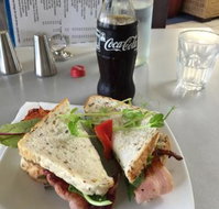 Deja Vu Cafe - Gold Coast Attractions