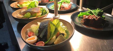 Nino's Of Victor Harbor - Gold Coast Attractions 3