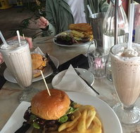 Top Notch Cafe - Gold Coast Attractions