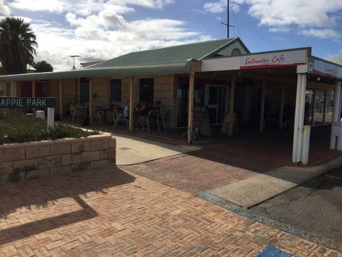 Salt Water Cafe - Gold Coast Attractions 0