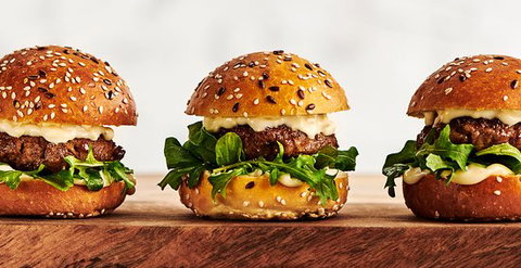 TGI FRIDAYS - Gold Coast Attractions 0