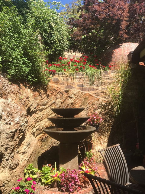 Emprades Petit Cafe - Gold Coast Attractions 4