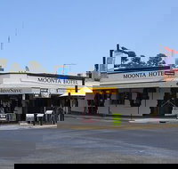 Moonta hotel - Gold Coast Attractions