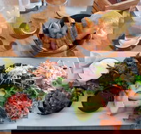 Queens Hotel - Gold Coast Attractions