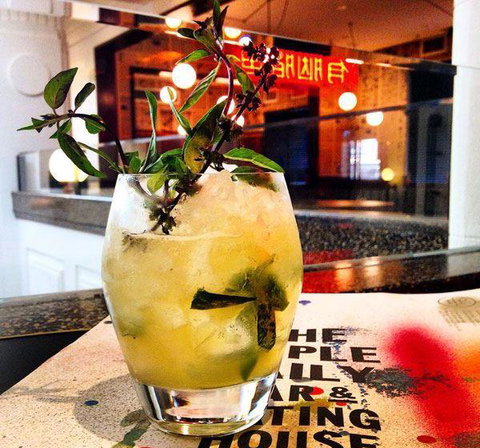 Apple Daily Bar & Eating House - Gold Coast Attractions 2