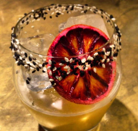 Apple Daily Bar & Eating House - Gold Coast Attractions 7