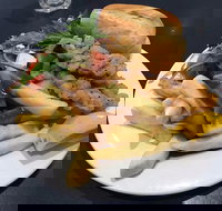 EJ's Bistro - Centrals Sports Club Trinity Beach - Gold Coast Attractions