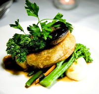 Harry's Restaurant and Redford Bar - Gold Coast Attractions